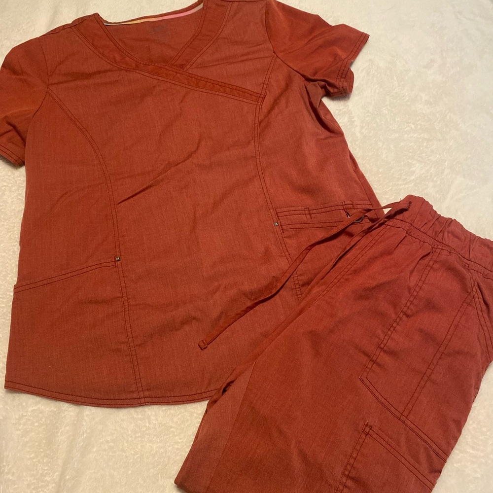 ScrubStar scrub set